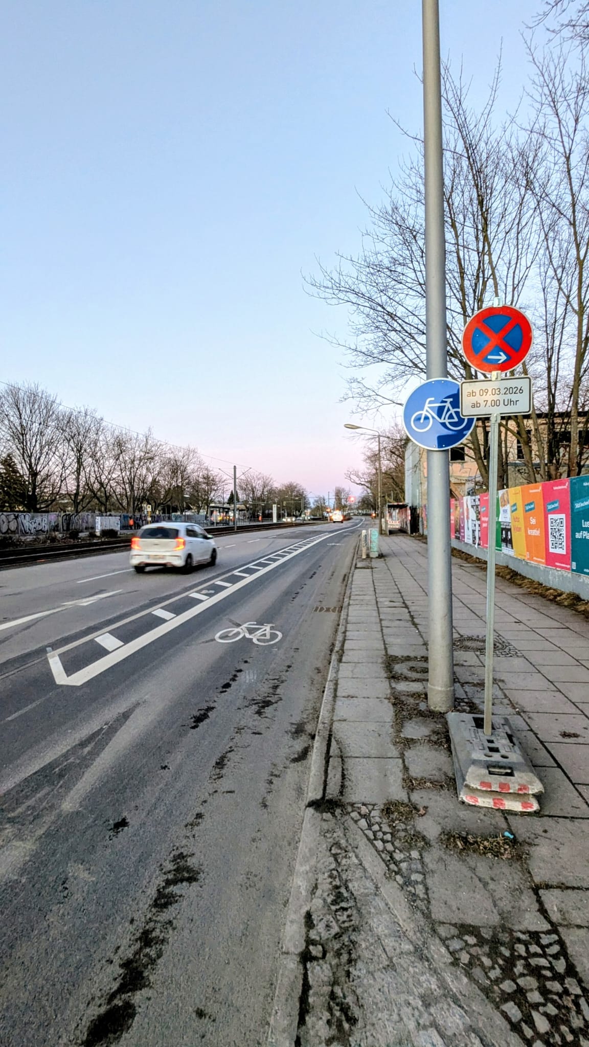 Neuer Fahrradweg auf der Hansastra�e; Bildrechte: B�ro Stettner